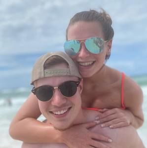 Meet your Posher, Dani